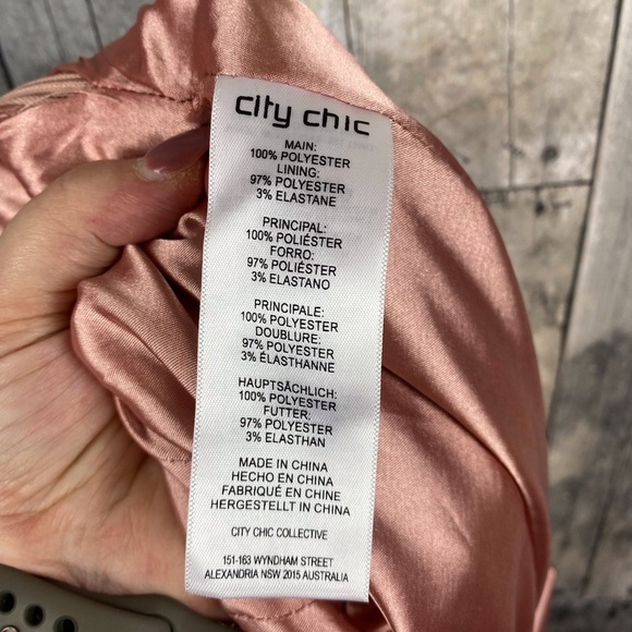 NWT City Chic Maxi Elegant Ruffle Dress in Elegant Floral Pink Size 18 Plus. - Picture 12 of 15